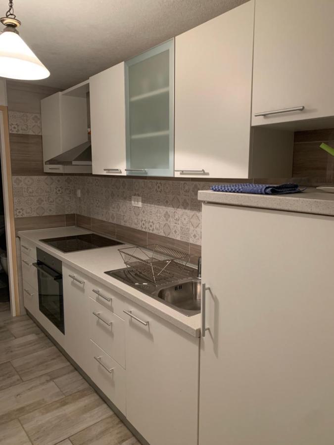 Apartman Annamaria Cres Buitenkant foto