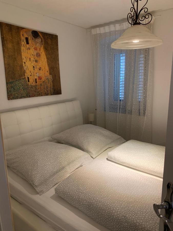 Apartman Annamaria Cres Buitenkant foto