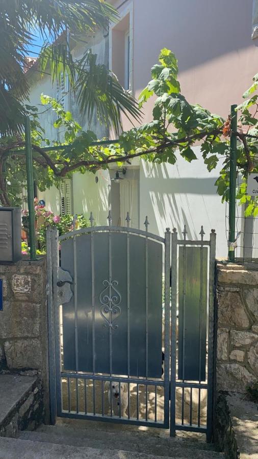 Apartman Annamaria Cres Buitenkant foto